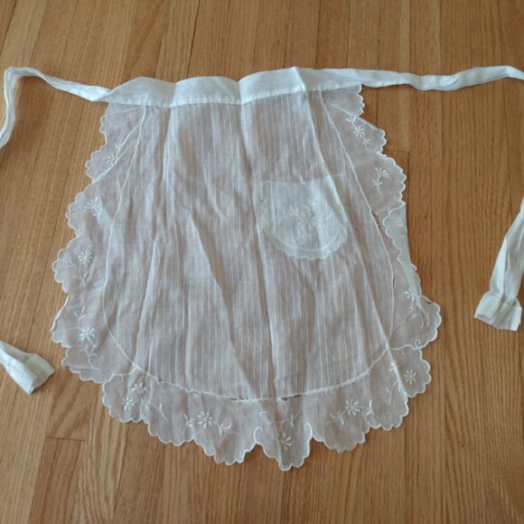 Antique Victorian Apron Vintage Small Sheer White Dainty AS IS Damaged Holes Tea - Picture 7 of 13